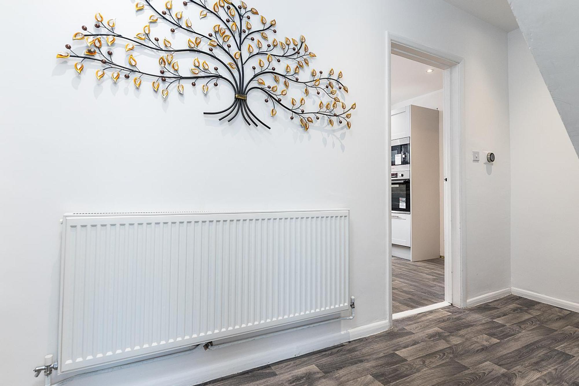 Spacious 4-bed, 4-bath Near Centre Holiday home Derby
